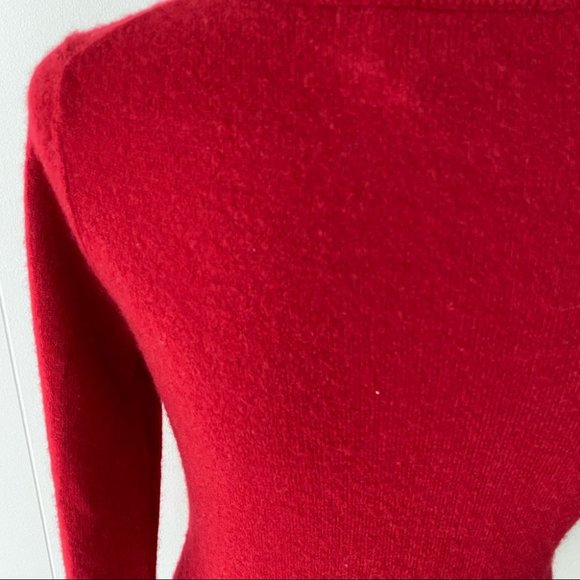 Neiman Marcus 100% Cashmere Red V Neck Button Front Cardigan Sweater Small - Picture 7 of 13